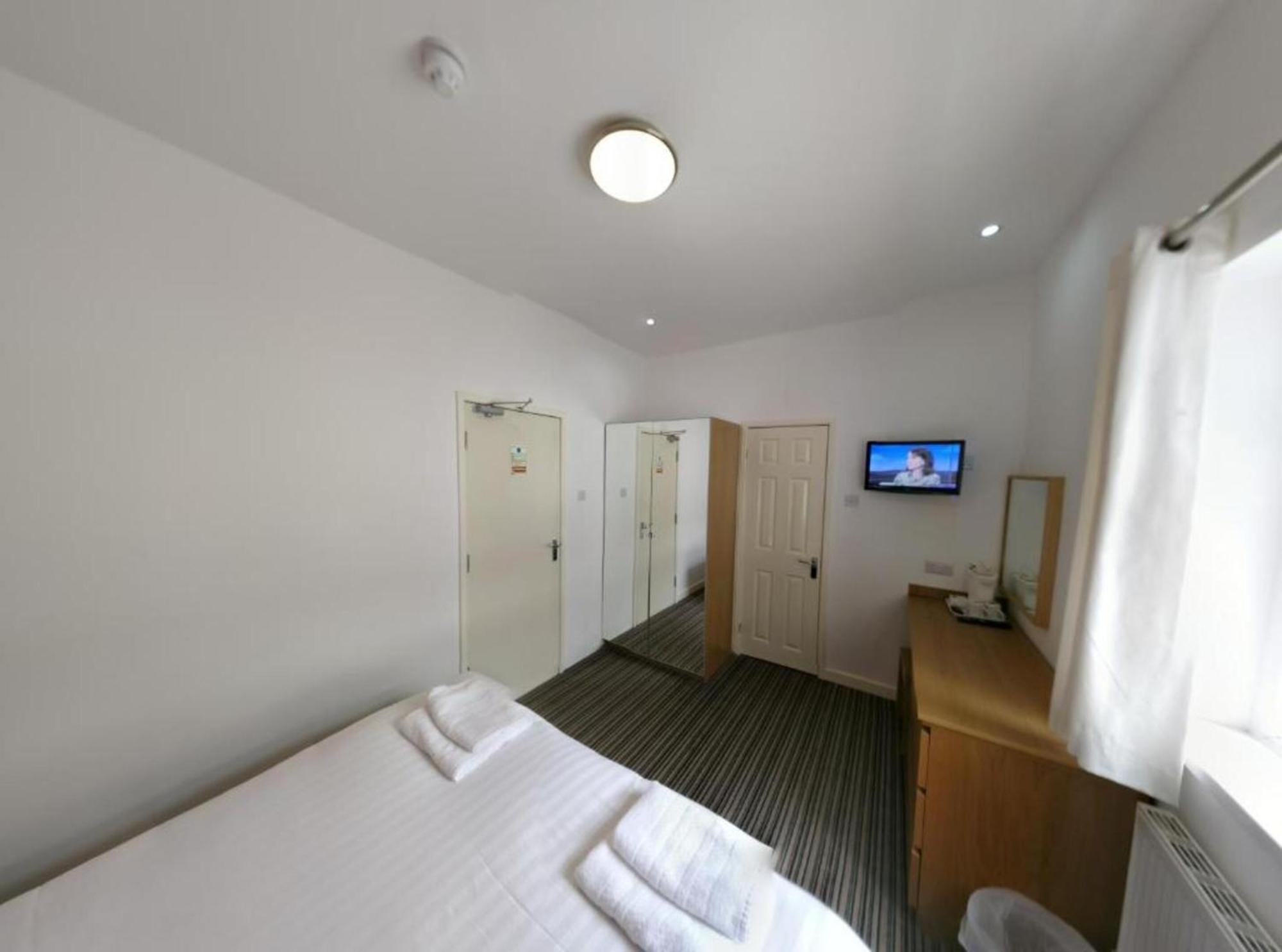 Oyo Wave Crest Hotel Blackpool Exterior photo